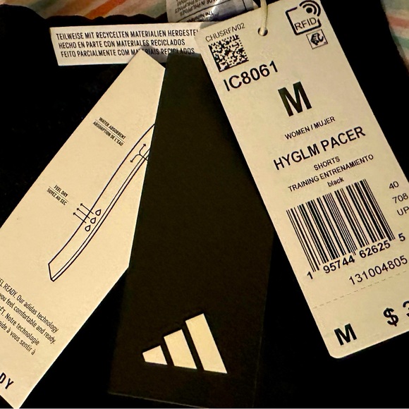 NWT Adidas M running shorts in black - Picture 3 of 3